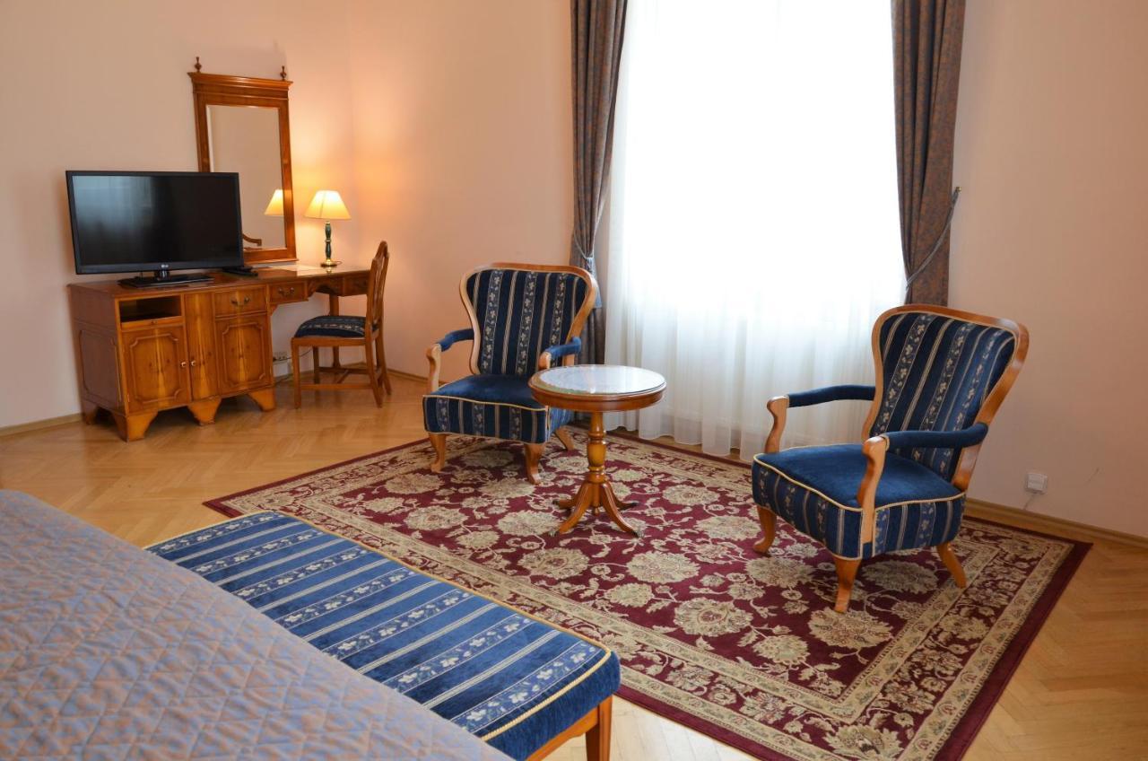 Bristol Vila Tereza Karlsbad Buitenkant foto