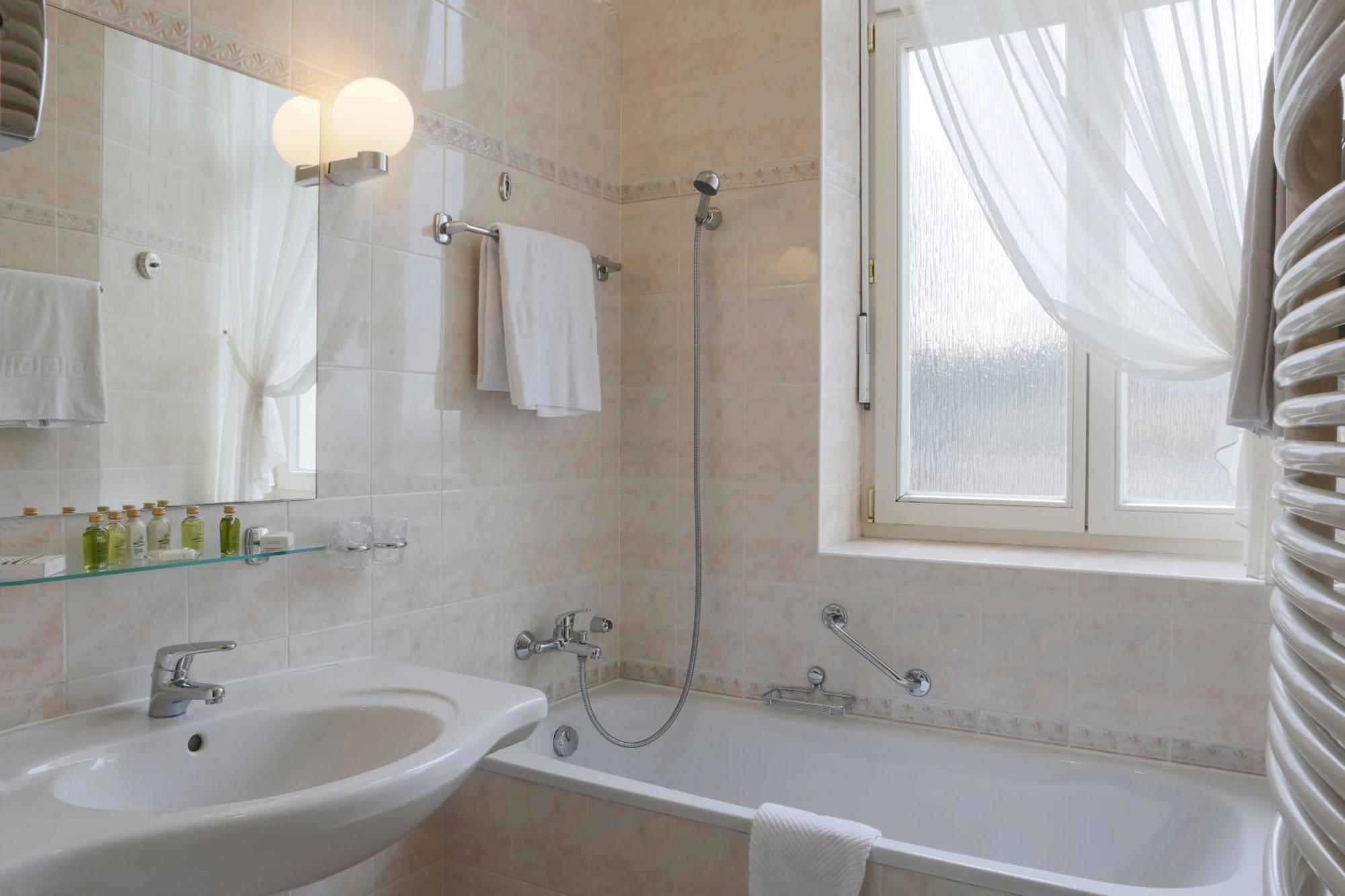 Bristol Vila Tereza Karlsbad Buitenkant foto